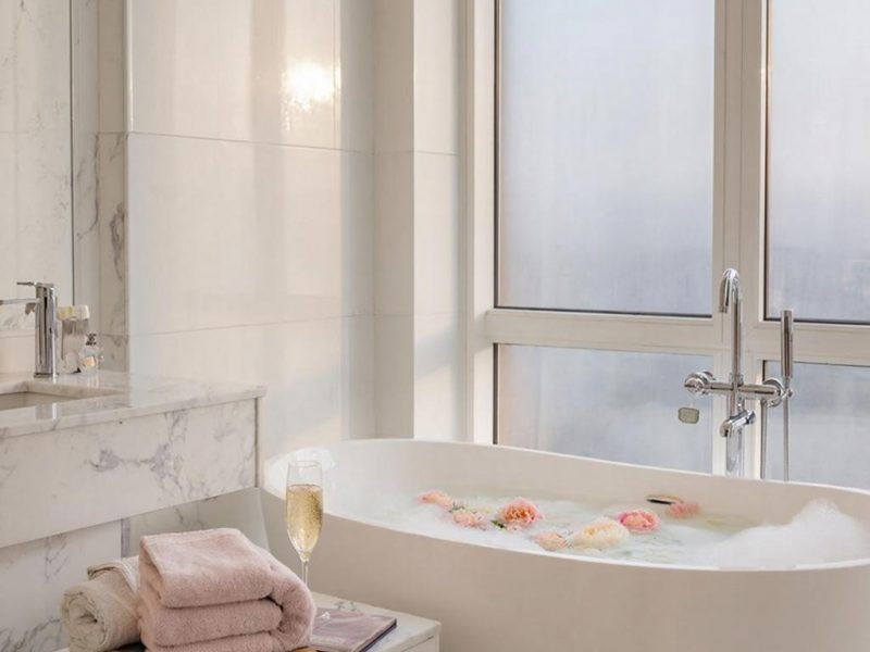 Океан домашнего уюта: Как превратить ванную комнату в личный спа-курорт мечты